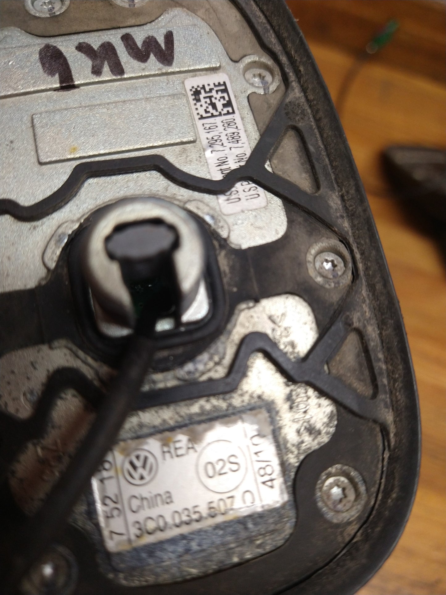 MK6 Jetta Shark Fin ANTENNA 3C0035507Q