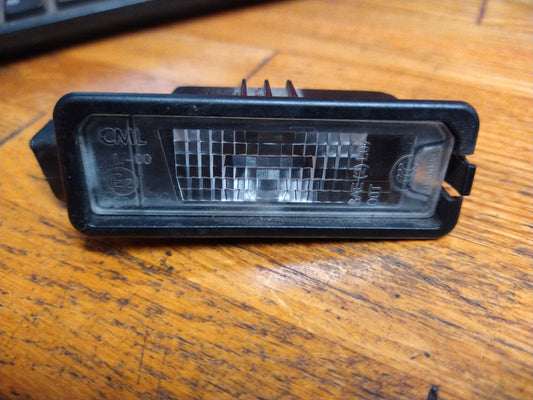 MK6/MK7 License Plate LIGHT 1K8943021