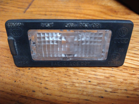 MK5 Jetta Wagon License Plate LIGHT 5N0943021