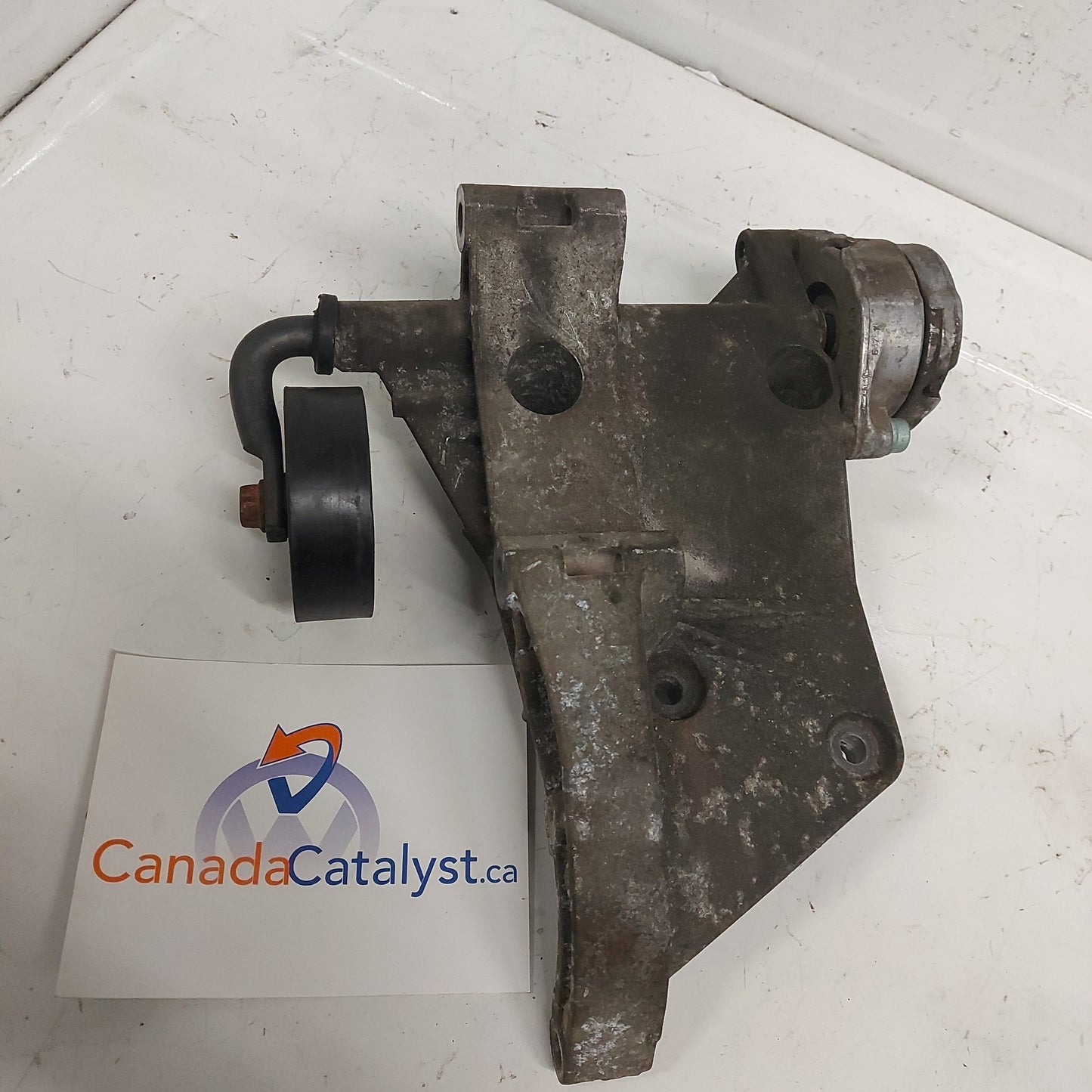 MK3 Gas Accessory Bracket And Tensioner Non A/C 037903143C