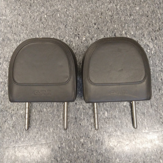 GTI Headrest Front Set