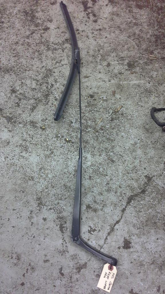 MK5 Jetta Driver Wiper ARM - V DUB HUB