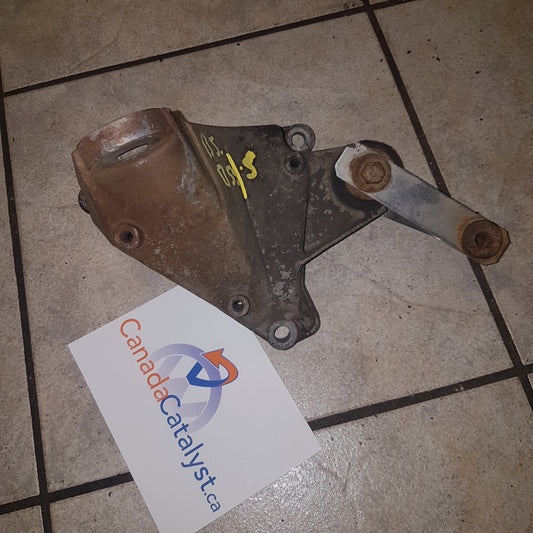 B5/B5.5 1.8T Passenger Transmission BRACKET