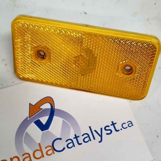 Cabriolet FRONT MARKER LENS 321945051