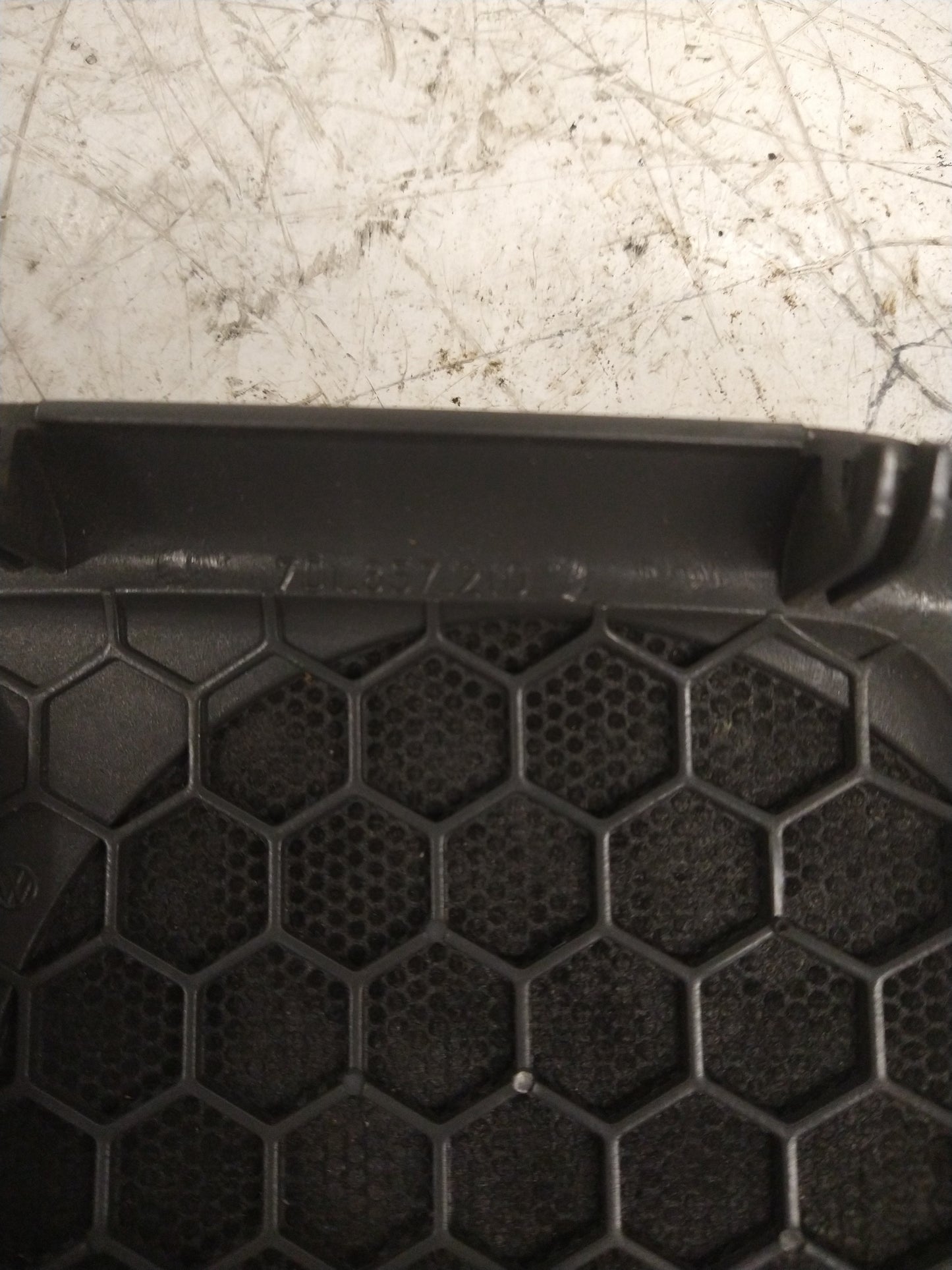 T4 Passenger Speaker GRILLE 701857210