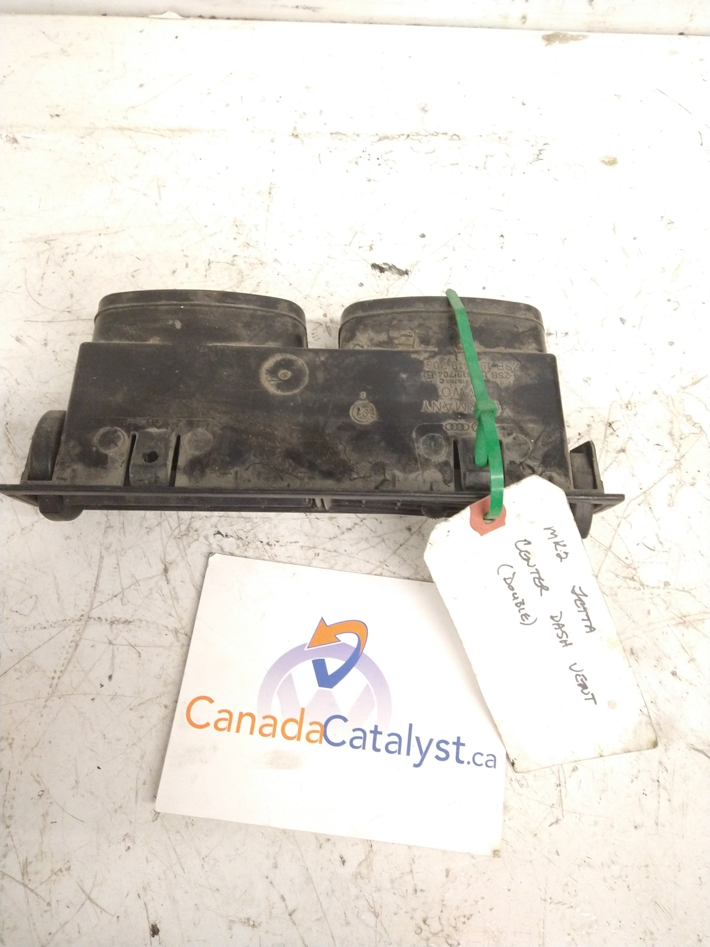 MK2 Jetta Center Dash VENT 191819704F