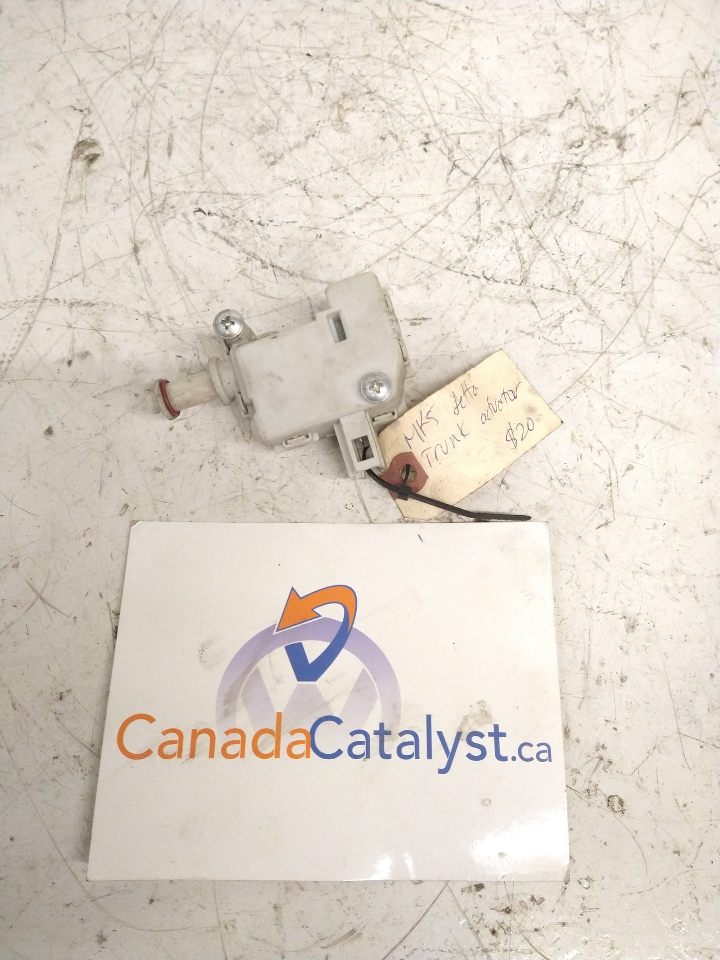 MK5 Jetta Trunk Lock ACTUATOR 3B0959782