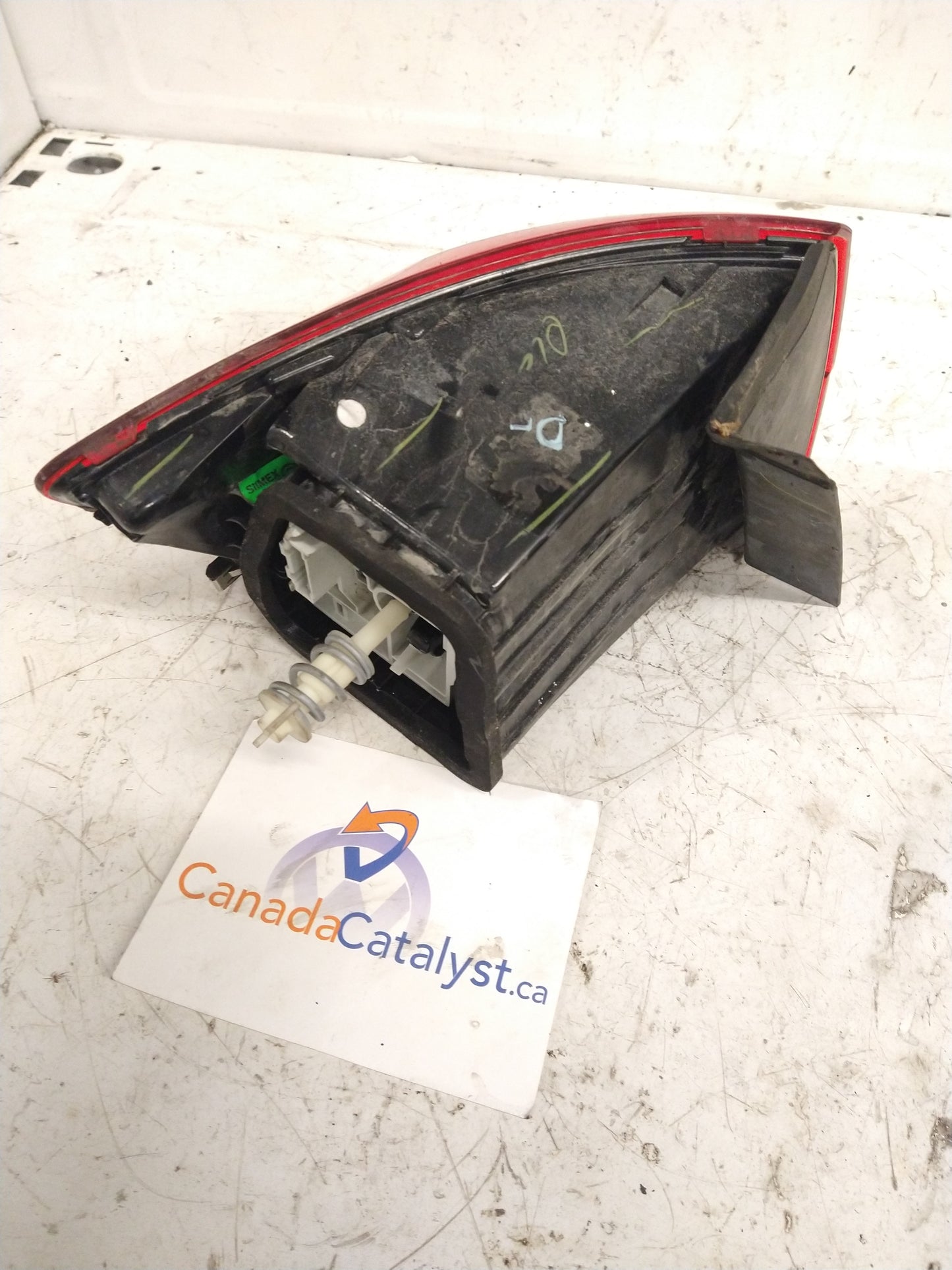 MK6.5 Jetta Passenger TAIL LIGHT