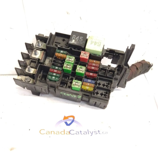 B6 Engine Fuse and Relay Box 5C0937819L