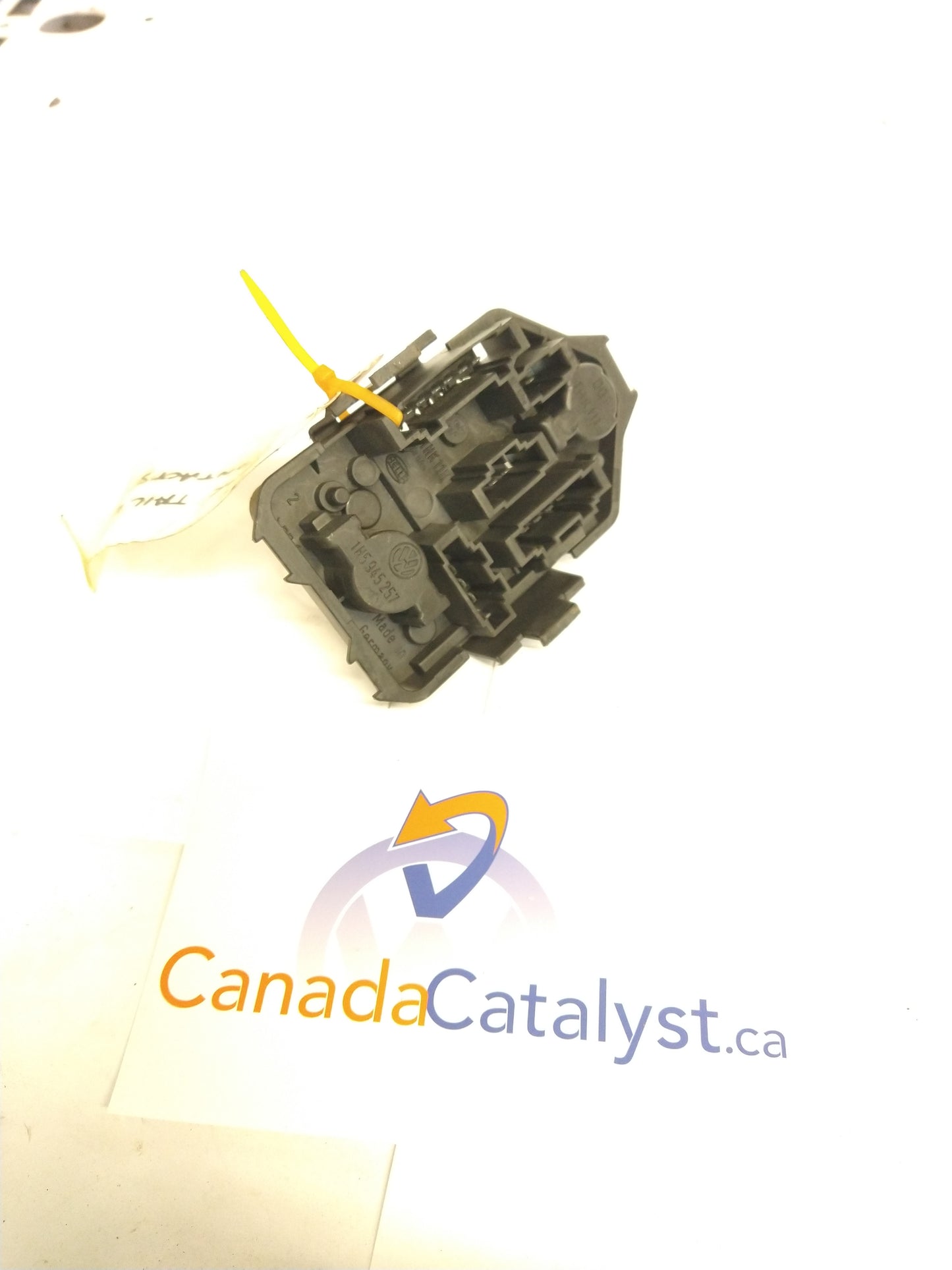 MK3 Jetta Tail light BULB TRAY 1H5945257