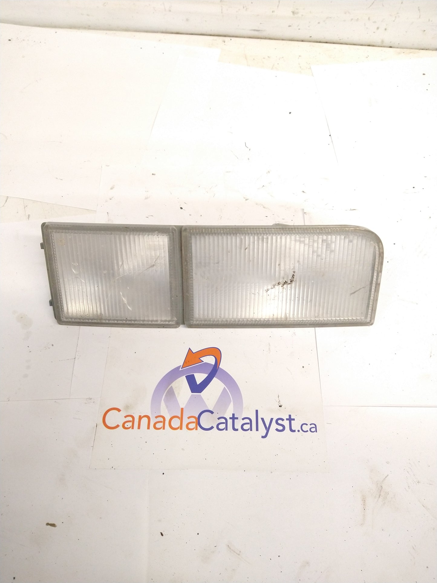 B4 Driver Imperfect Front Bumper REFLECTOR 3A0941177