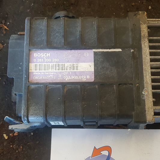 ECU 037906022B