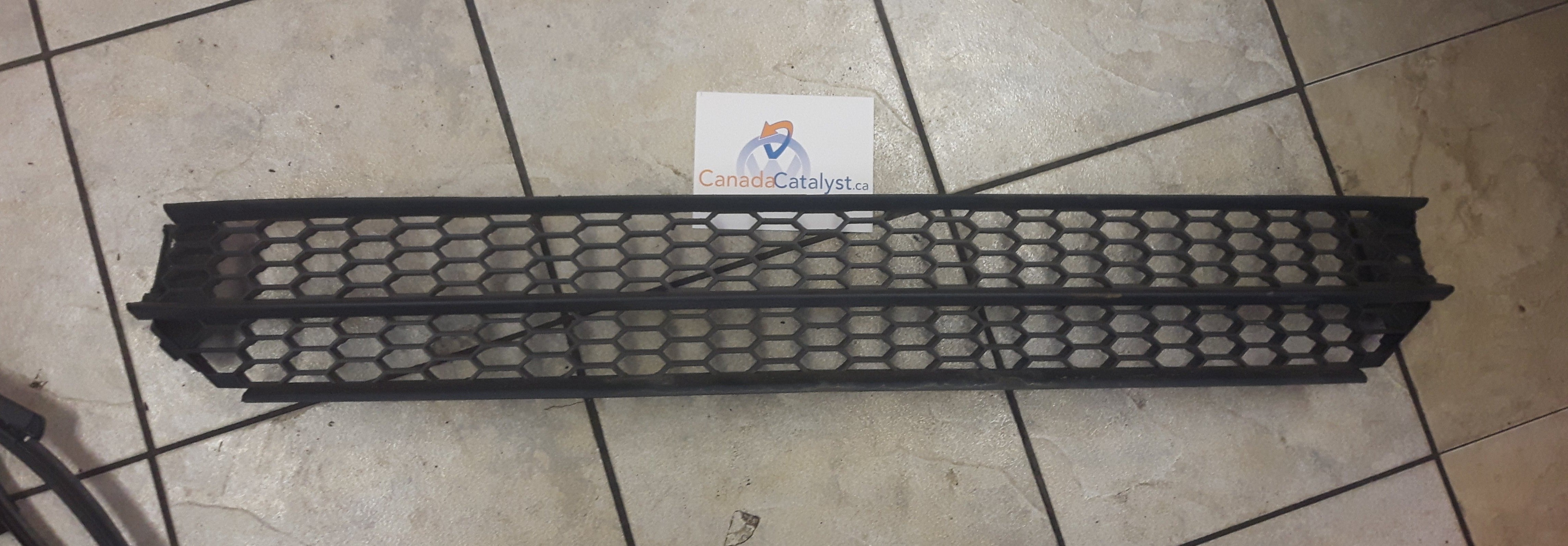 B7 Lower Honeycomb GRILLE 561853677 – V DUB HUB