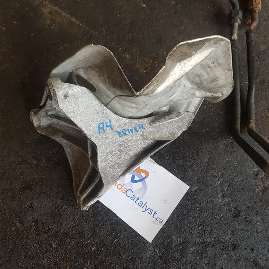 A4 Audi Passenger Engine MOUNT