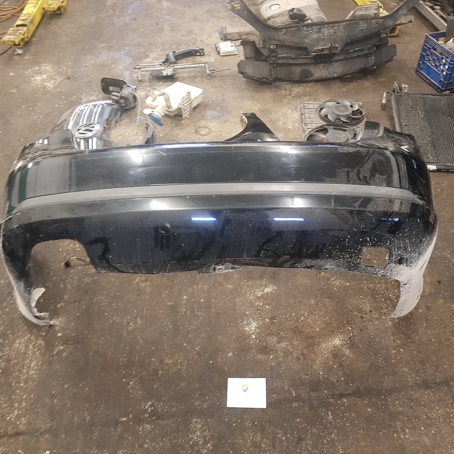 MK5 Jetta Rear Bumper COVER L041