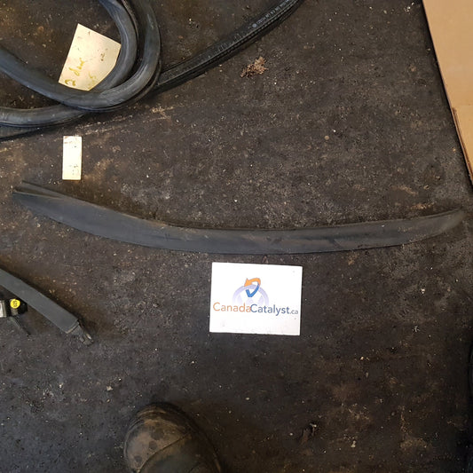 MK5 Rabbit/GTI 2-Door Door Seal - Driver Side