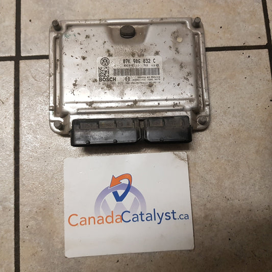ECU 07K906032C