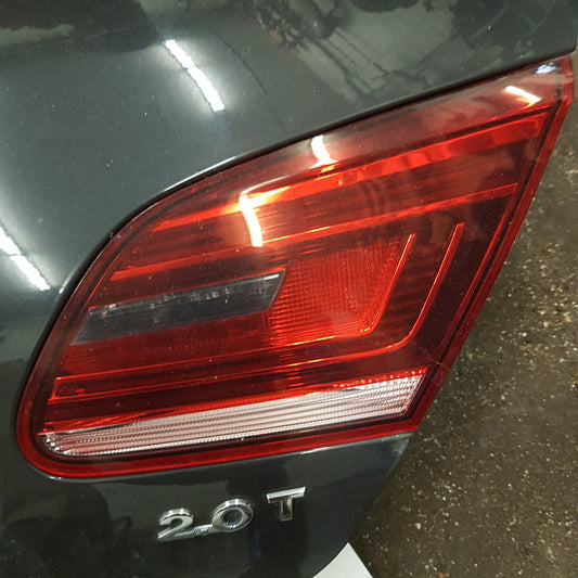 B7 CC Passenger Inner LED TAIL LIGHT