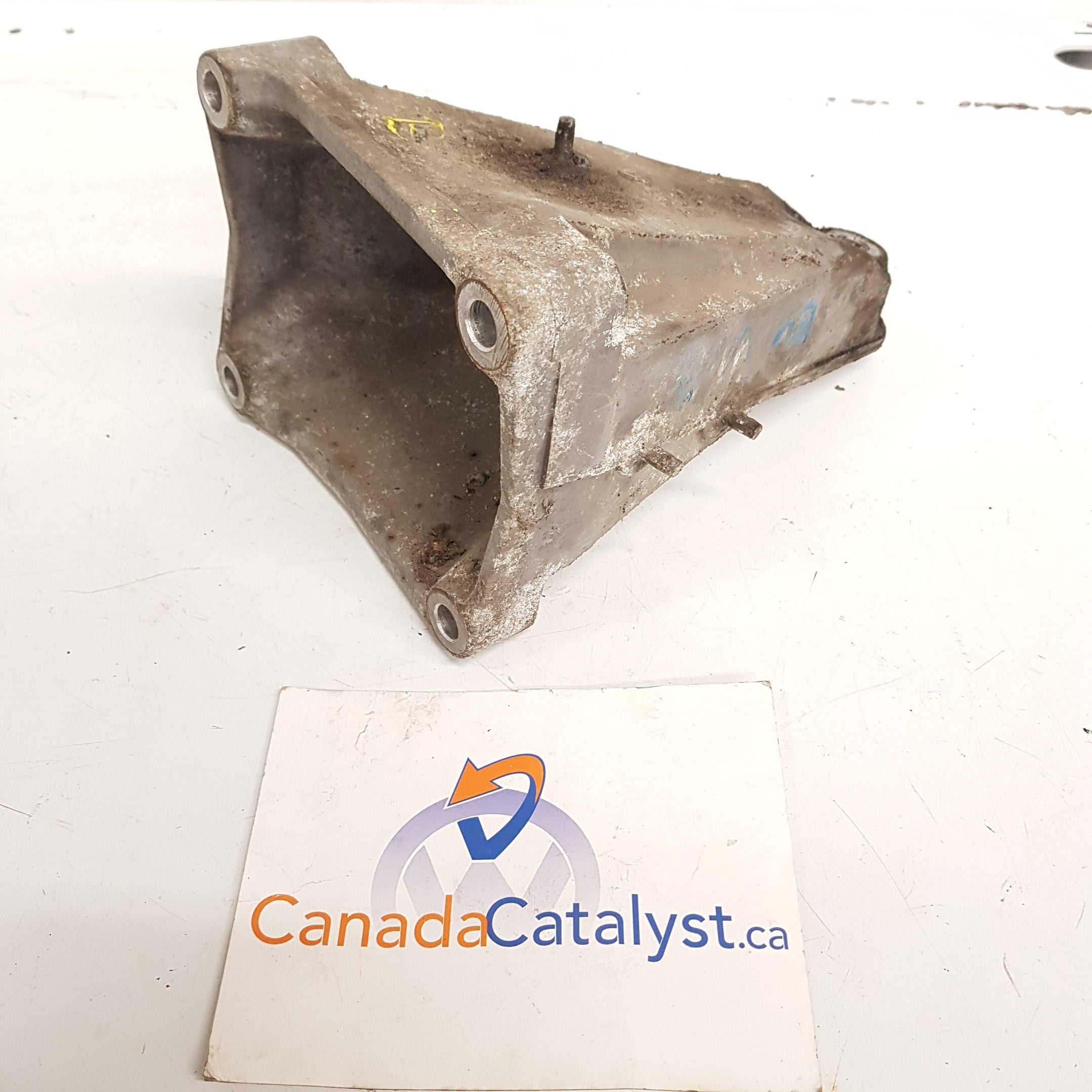 MK3/B4 VR6 Rear Engine Mount BRACKET 357199354 K – V DUB HUB