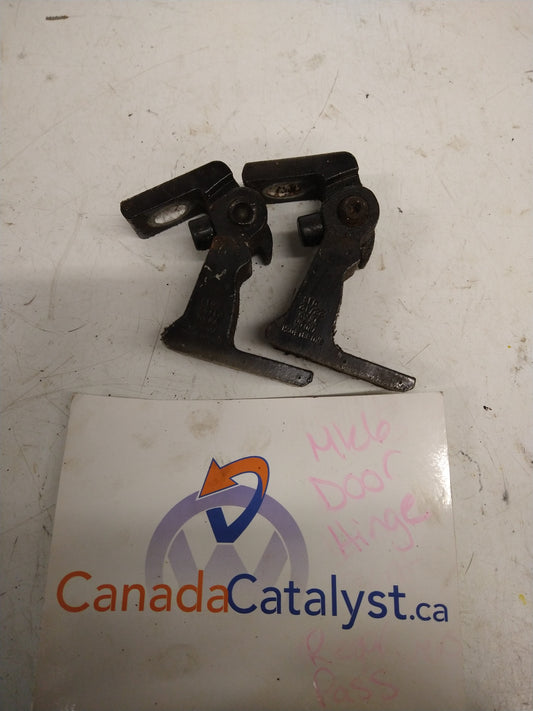 MK6 Passenger Upper/Lower Door HINGES 8K0831402G/402H