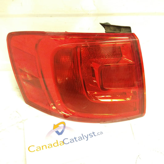 MK6 Jetta Driver Quarter Panel Mounted TAIL LIGHT