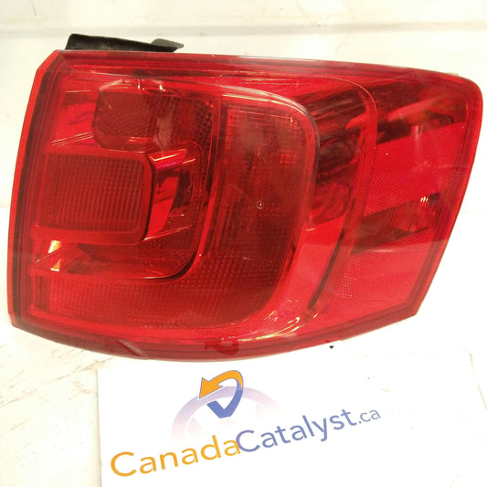 MK6 Jetta Passenger Quarter Panel Mounted TAIL LIGHT