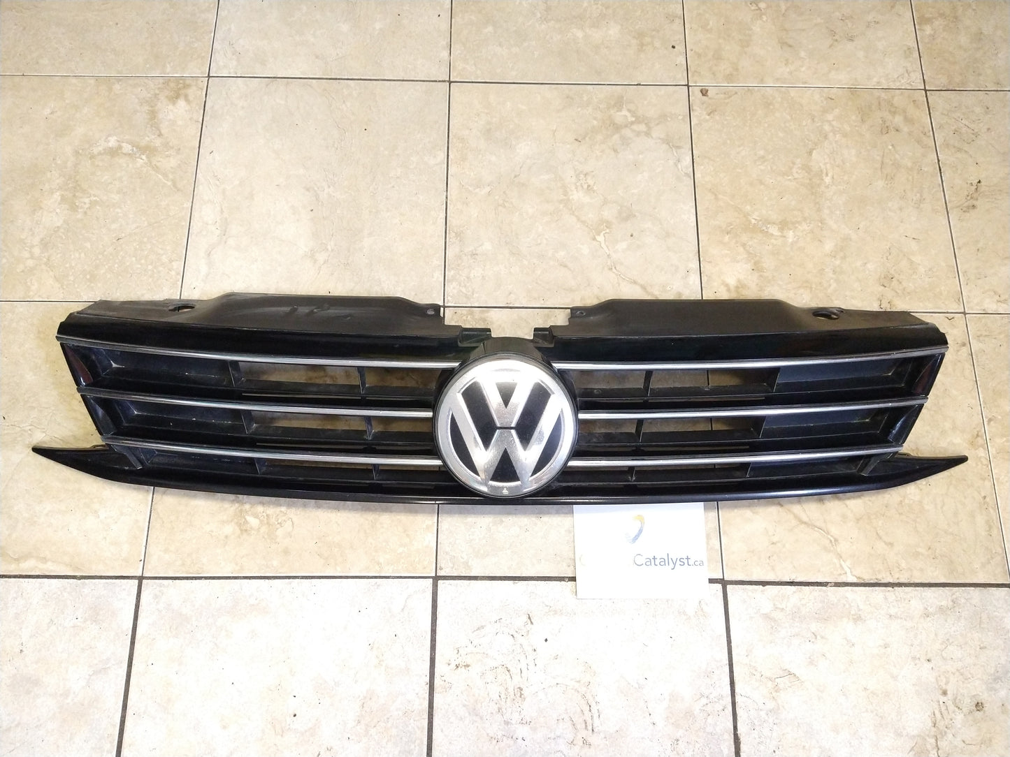 MK6.5 Jetta Upper GRILLE With EMBLEM