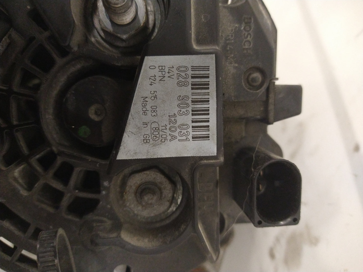 B5.5 ALTERNATOR TDI 120A 14V BOSCH 028903031