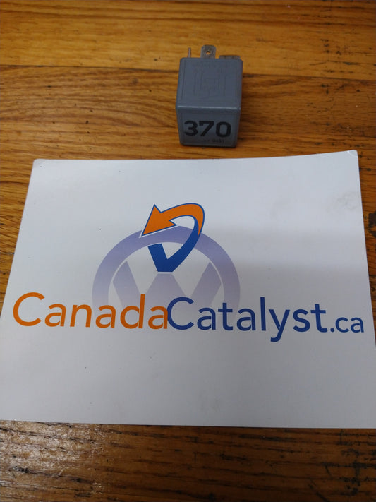 RELAY #370 -8D0951253
