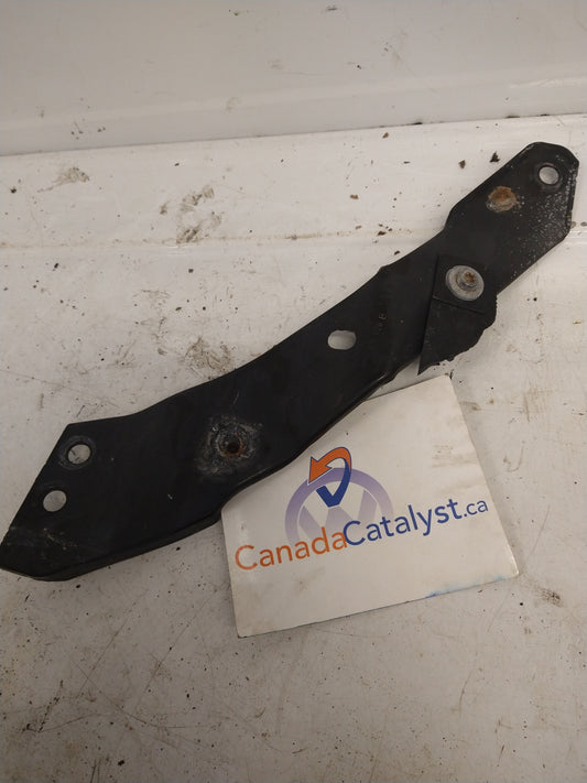 MK5 Golf Wagon Driver Upper Radiator SUPPORT 5K0806929B