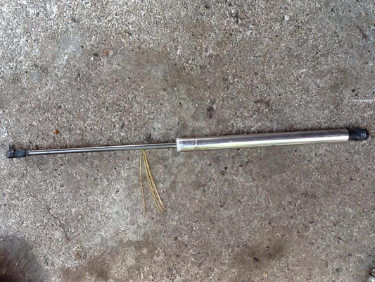 MK4 Golf/Jetta Hood SHOCK - V DUB HUB