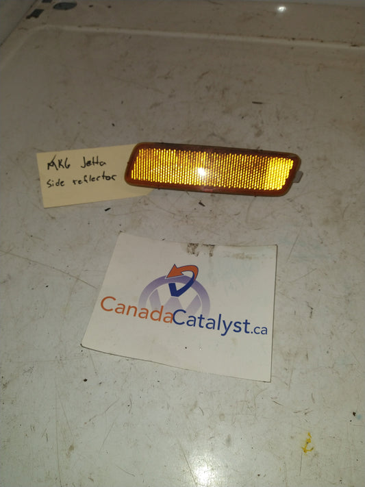 MK6 Bumper Driver Side Marker LIGHT