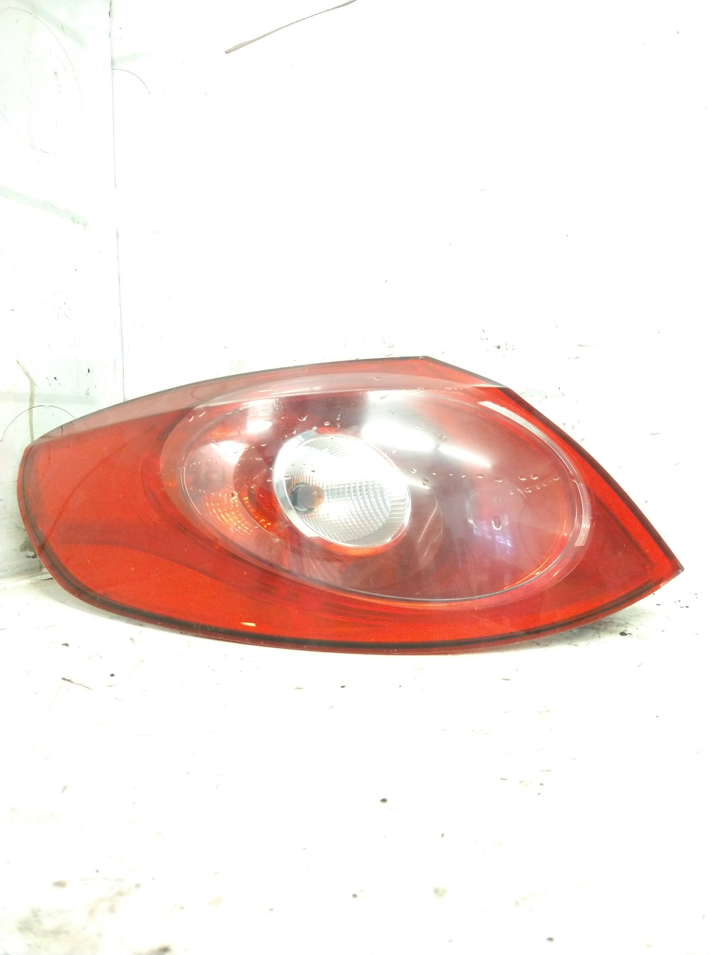 B6 CC Driver TAIL LIGHT